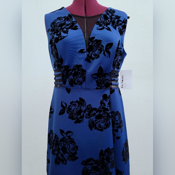 Blue with Black floral sleeveless formal dress, Enfocus, sz 12 - Picture 3 of 10